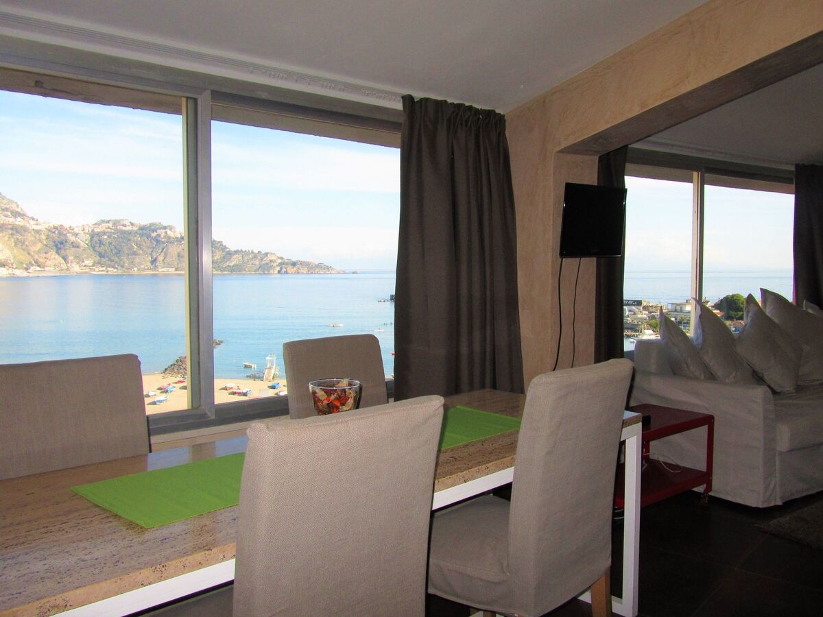 Appartement vue 270° sur la baie, 5e étage à Giardini-Naxos - Photo 18