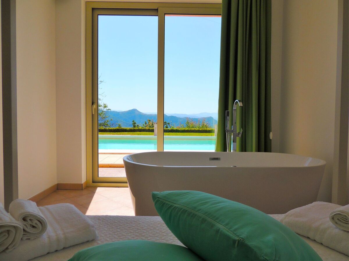 Villa Malú à Castroreale, piscine chauffée et vue sur les Îles Éoliennes - Photo 16
