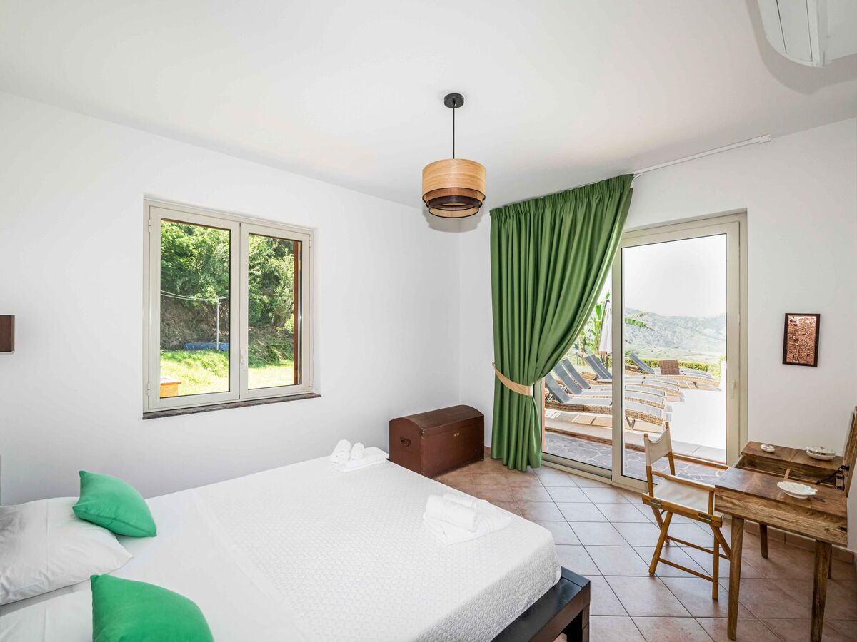 Villa Malú à Castroreale, piscine chauffée et vue sur les Îles Éoliennes - Photo 20