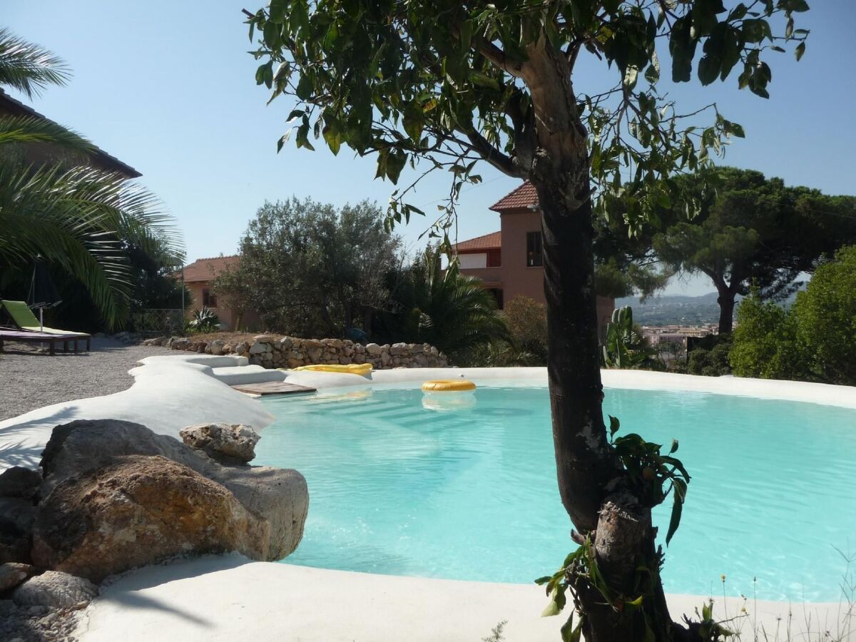 Manderino-Panoramasuite mit Park und Pool - Photo 2