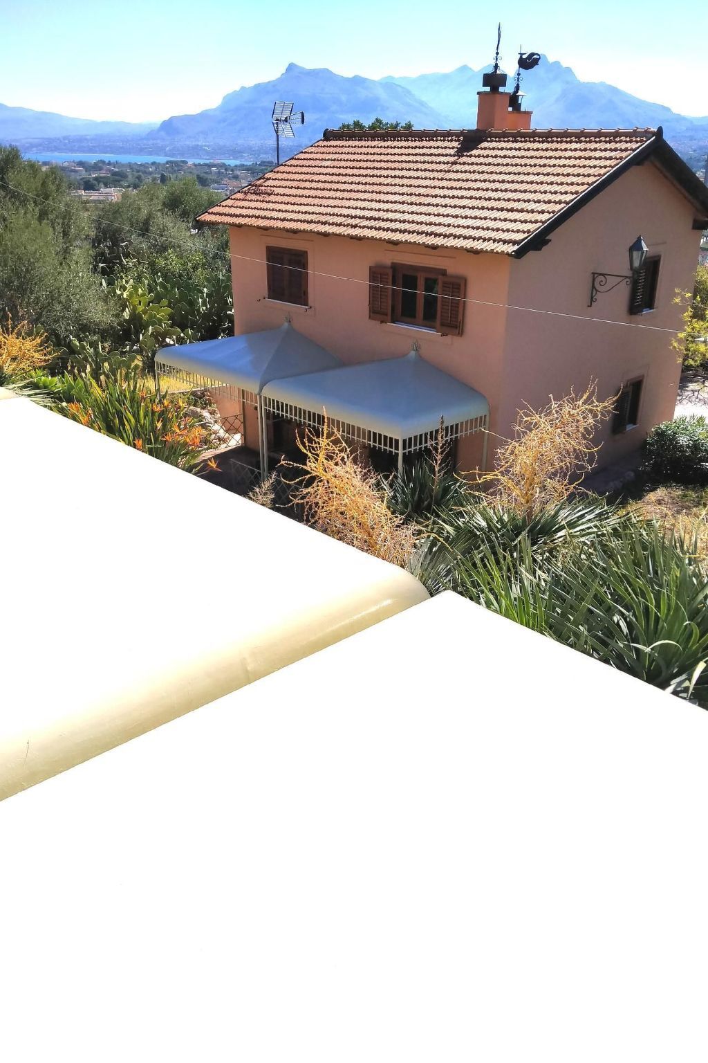 Manderino-Panoramasuite mit Park und Pool - Photo 35