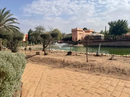 Maison avec piscine et jardin privatif à Marrakech, palmeraie : photo 8