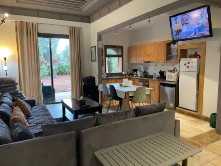 Maison avec piscine et jardin privatif à Marrakech, palmeraie : photo 15