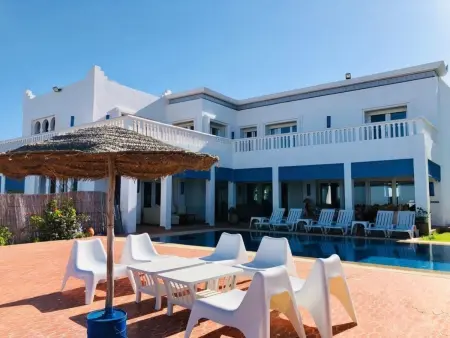 Villa avec piscine privée et 10 chambres à Tanger : photo 3