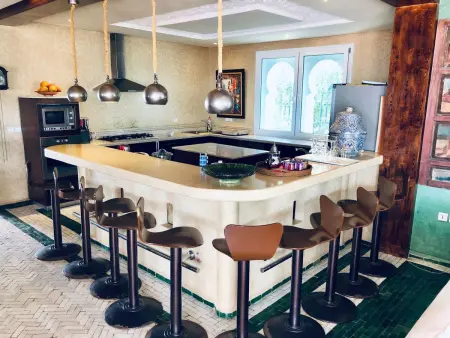 Villa avec piscine privée et 10 chambres à Tanger : photo 16