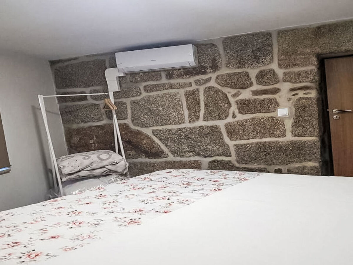 Maison paisible à Pinheiro, 2 chambres et terrasse - Photo 3