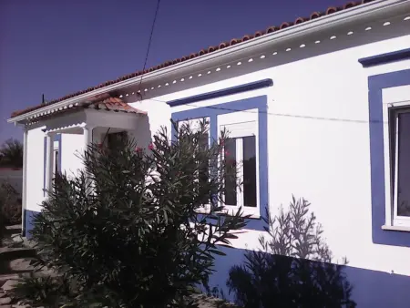 Villa de plain-pied avec piscine privée à Coimbrão - Photo 1
