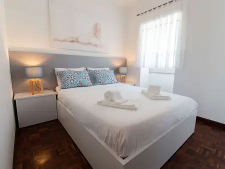 Maison de ville à Nazaré, 20 m de la plage, vue mer : photo 8