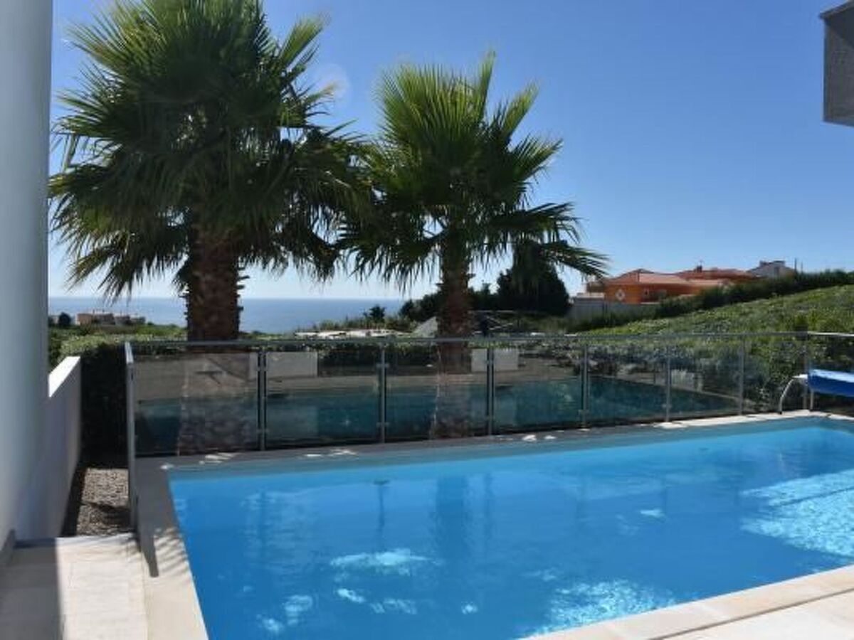 Villa moderne avec piscine privée à Atalaia - Photo 1