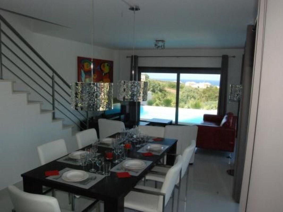 Villa moderne avec piscine privée à Atalaia - Photo 14