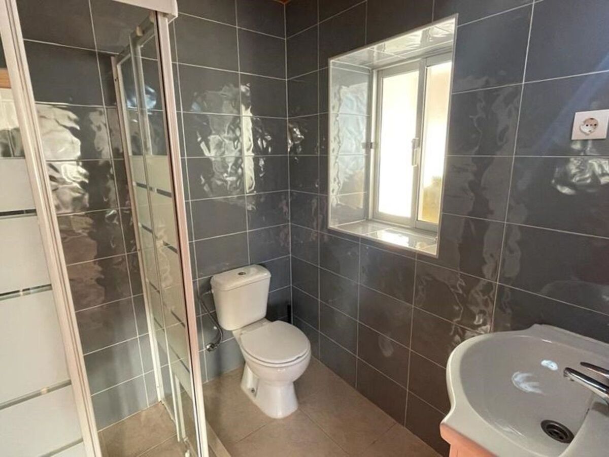 Maison 8 personnes avec terrasse et jardin à Atalaia - Photo 16
