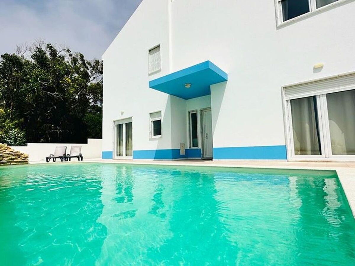 Maison Heilige Efigenie, 200m de la plage Porto das Barcas - Photo 1