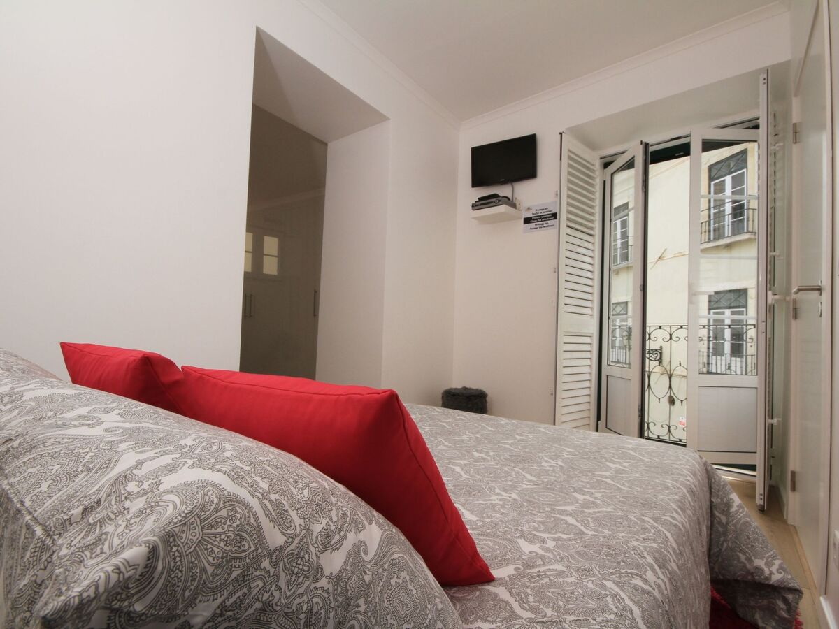 Appartement Alfama, vue sur le Tage, cœur historique - Photo 8