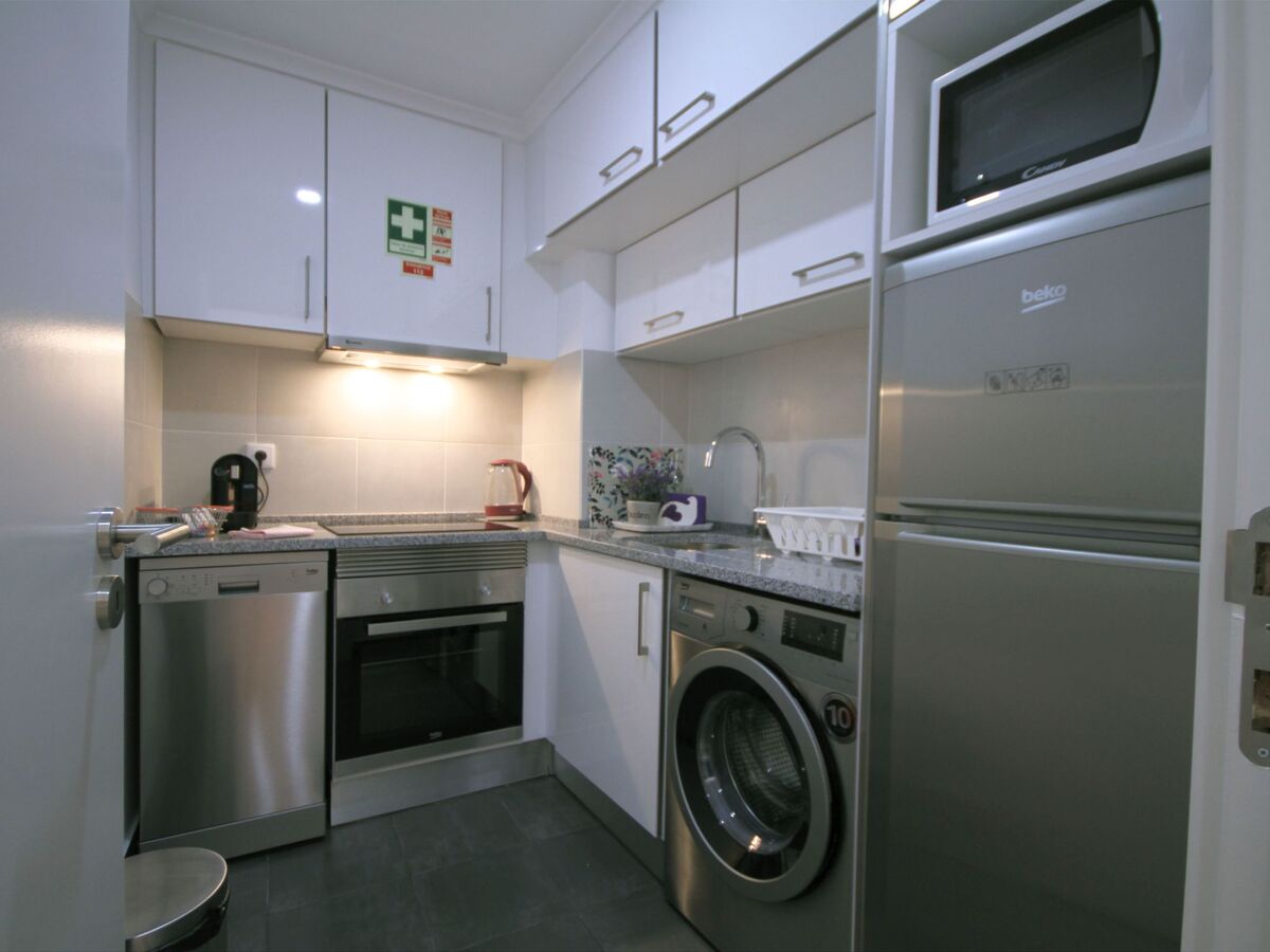 Appartement Alfama, vue sur le Tage, cœur historique - Photo 16