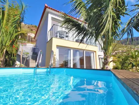 Location maison à Arco da Calheta, Villa in Arco da Calheta