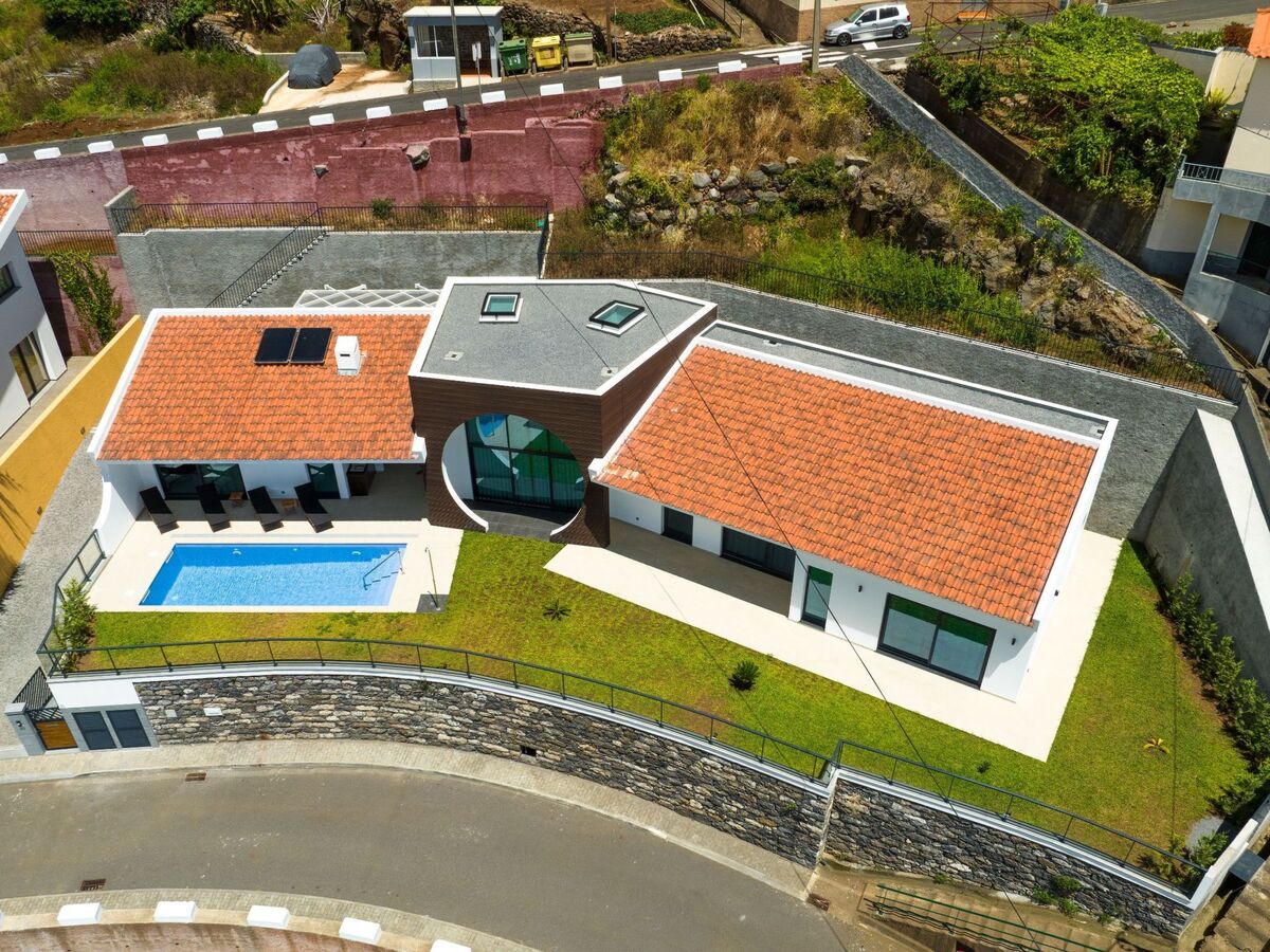 Casa Ponta Sol - Maison 10 pers. avec piscine à Canhas - Photo 1