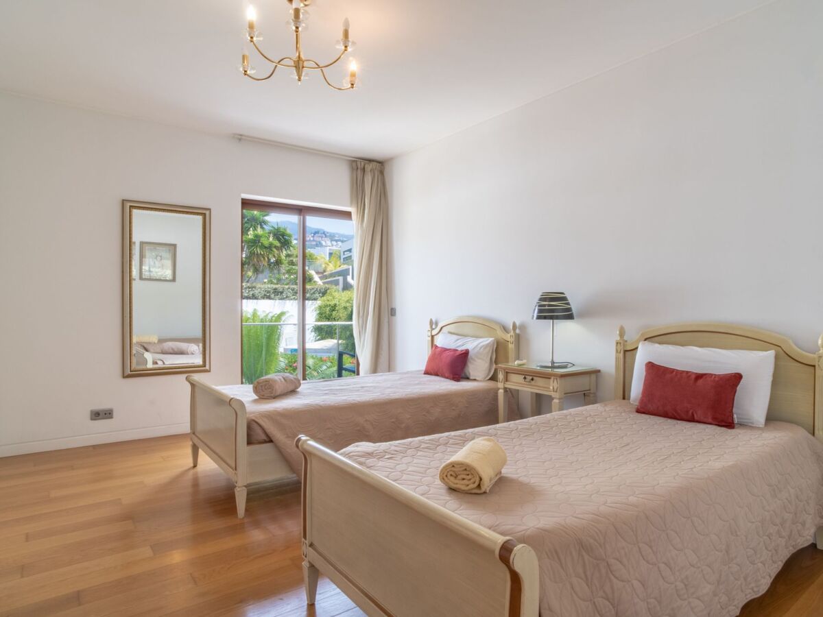 Villa Star à Funchal : 4 chambres, pool chauffée et vue mer - Photo 27