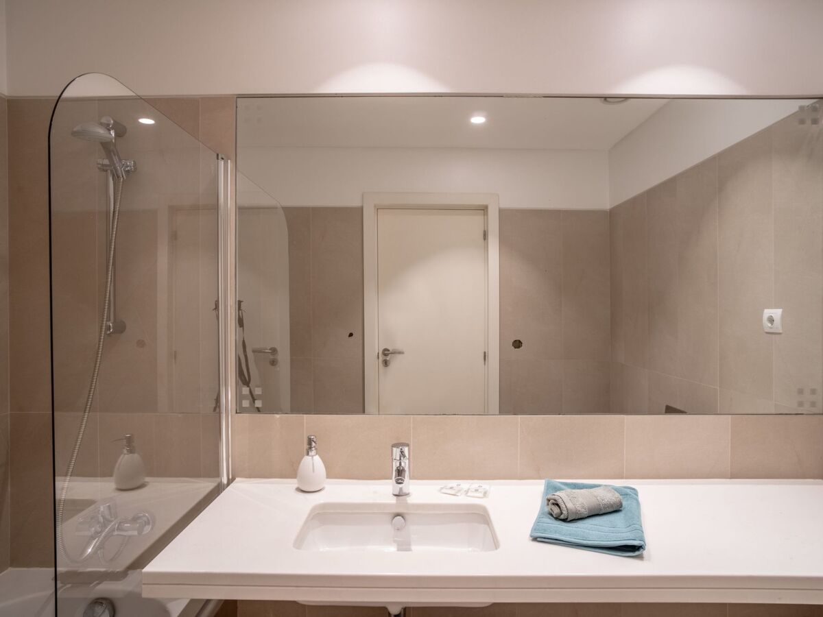 Appartement Freemont 3 ch, balcon, 500m centre Funchal - Photo 8