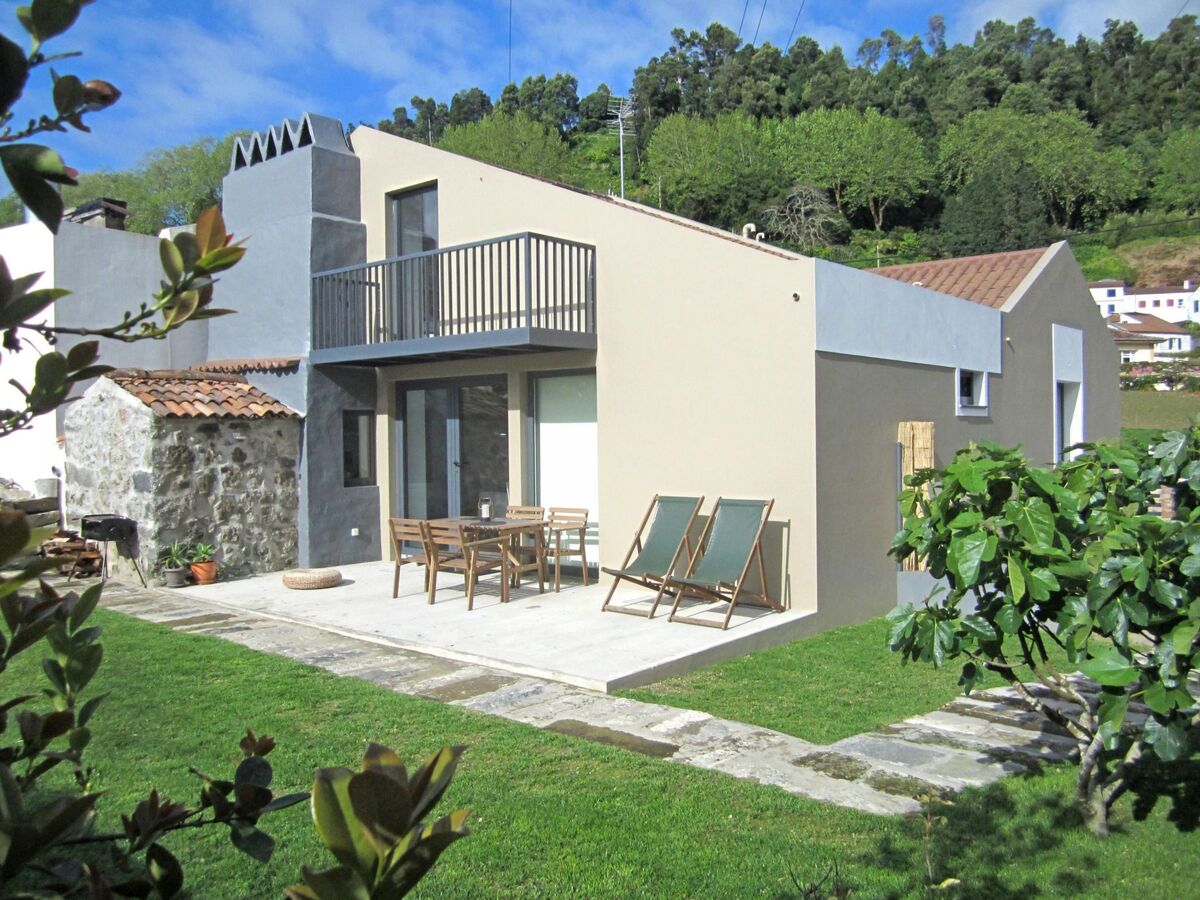 Villa Furnas : terrasse, jardin et barbecue pour 8 - Photo 1