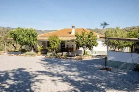 Casa Rocas, Villa de 5 chambres avec piscine, nage à contre-courant et jacuzzi - Photo 8