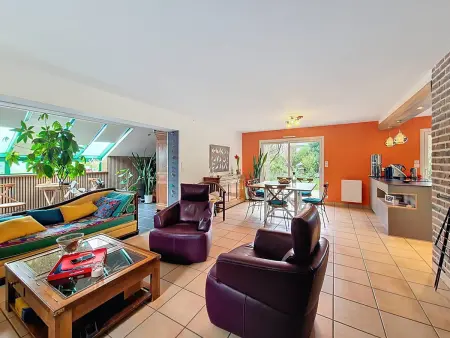 Maison Accueillante 110m² Proche Port d'Étel avec Jardin et Parking - Photo 2