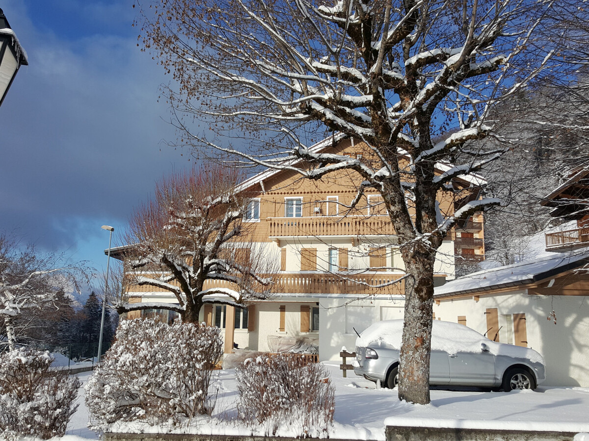 Appartement 2 chambres centre Les Carroz, 300m pistes - Photo 4