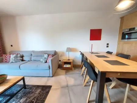 Appartement 60m² balcon montagne, parking couvert inclus : photo 2