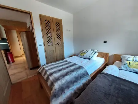 Appartement 60m² balcon montagne, parking couvert inclus : photo 9