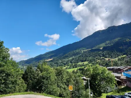 Appartement 60m² balcon montagne, parking couvert inclus : photo 17