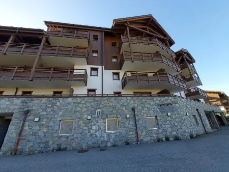 Appartement 60m² balcon montagne, parking couvert inclus : photo 18