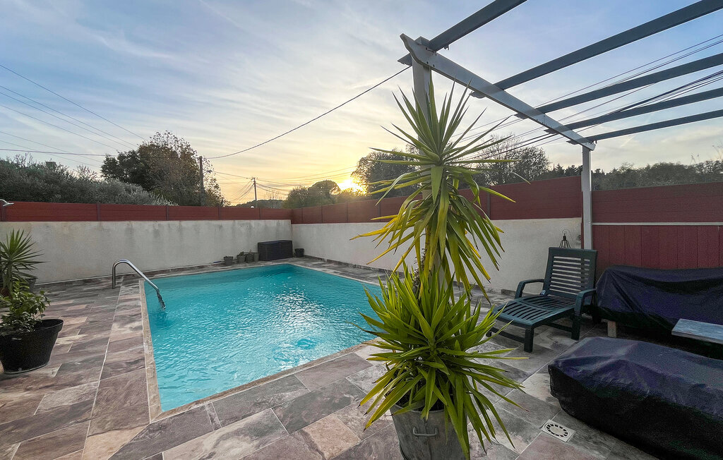 Maison moderne avec piscine à Miramas - Photo 1