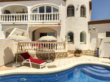 Location maison à Empuriabrava, Maison 3 chambres avec piscine et animaux admis