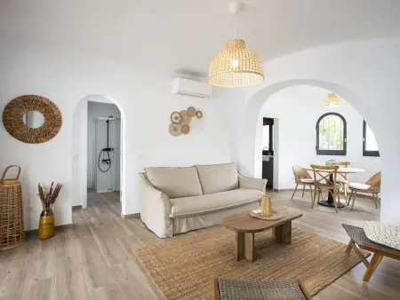 Villa rénovée 3 chambres, piscine et amarre à Empuriabrava - Photo 11