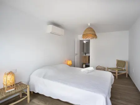 Villa rénovée 3 chambres, piscine et amarre à Empuriabrava - Photo 24