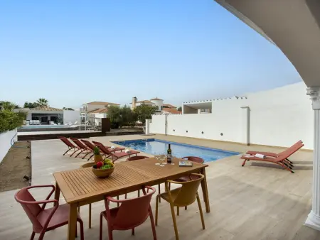 Villa rénovée 3 chambres, piscine et amarre à Empuriabrava - Photo 35