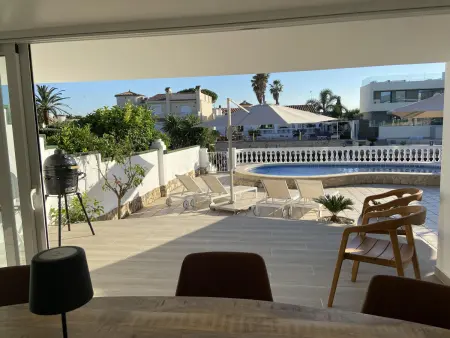 Charmante villa rénovée avec piscine privée, Empuriabrava : photo 18