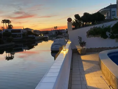 Charmante villa rénovée avec piscine privée, Empuriabrava : photo 34