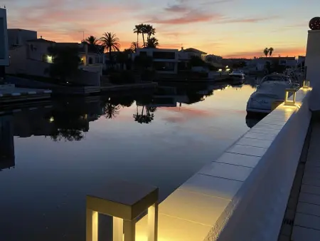 Charmante villa rénovée avec piscine privée, Empuriabrava : photo 35
