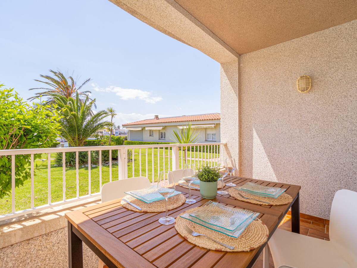 Appartement lumineux à Empuriabrava, piscine et terrasse - Photo 19