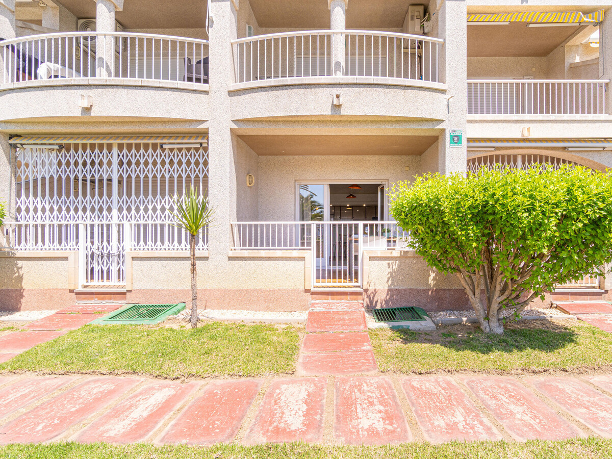 Appartement lumineux à Empuriabrava, piscine et terrasse - Photo 23