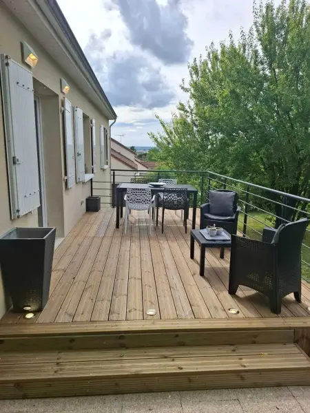 Location maison à Châtellerault, Maison confortable à Châtellerault avec terrasse - 78 m²