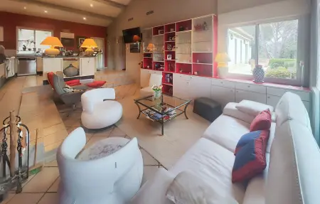 Maison 200m² piscine chauffée à Cessenon sur Orb : photo 4