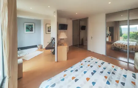 Maison 200m² piscine chauffée à Cessenon sur Orb : photo 7