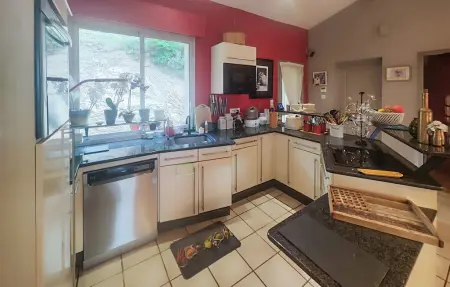 Maison 200m² piscine chauffée à Cessenon sur Orb : photo 17
