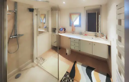 Maison 200m² piscine chauffée à Cessenon sur Orb : photo 27
