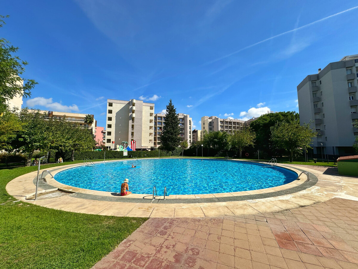 Appartement Rhin à Salou, terrasse 350m plage - Photo 1