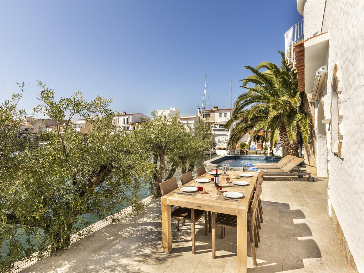 Villa 8 pers. à Empuriabrava : piscine salée et amarrage privé - Photo 6