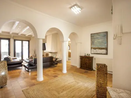 Villa de rêve au bord du canal : 5 chambres, piscine, dock et parking - Photo 6
