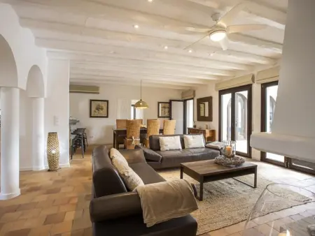Villa de rêve au bord du canal : 5 chambres, piscine, dock et parking - Photo 11