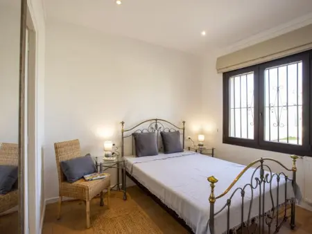 Villa de rêve au bord du canal : 5 chambres, piscine, dock et parking - Photo 25